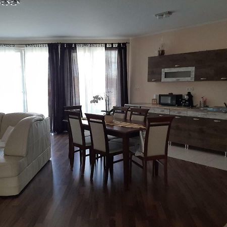 Aqua Line Apartmanház Hajdúszoboszló Exterior foto