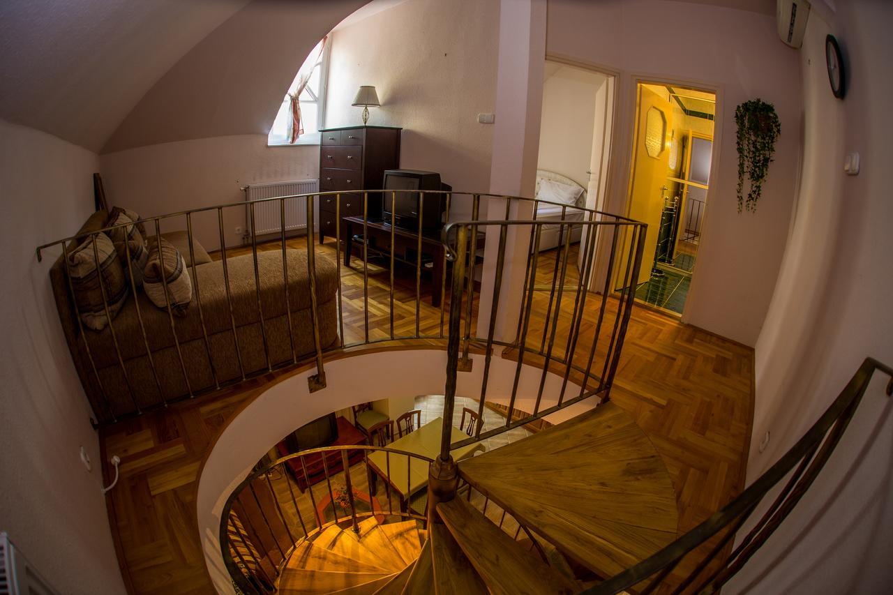 Aqua Line Apartmanház Hajdúszoboszló Exterior foto