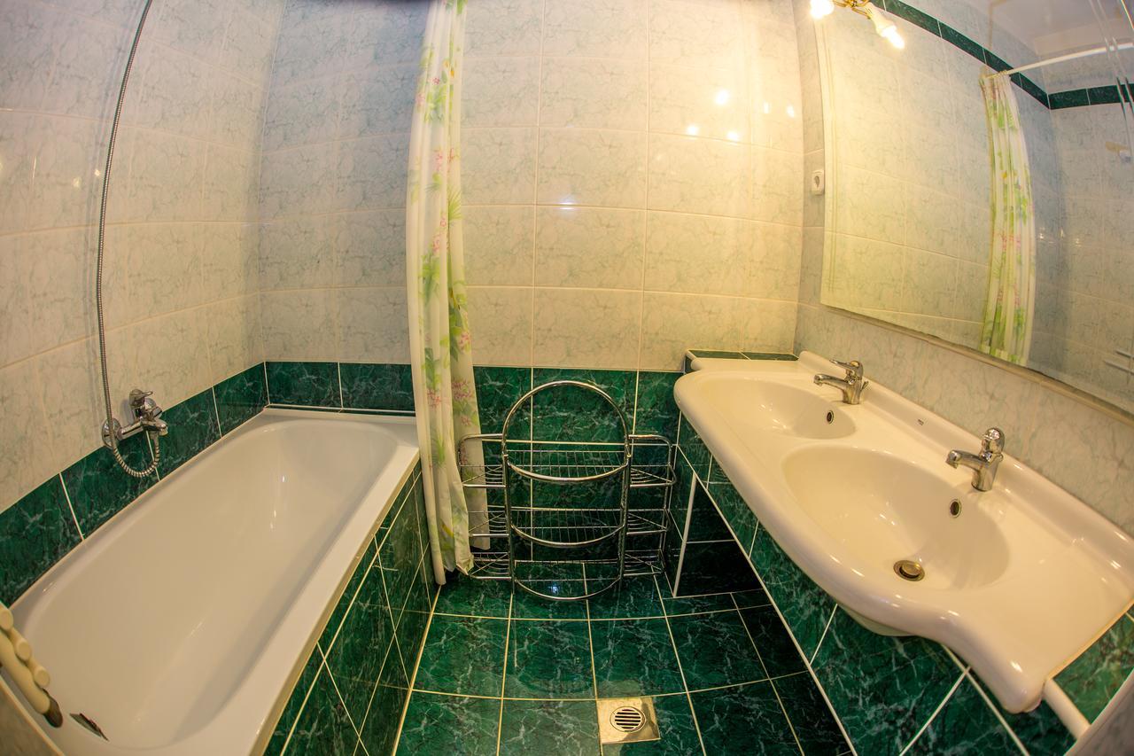 Aqua Line Apartmanház Hajdúszoboszló Exterior foto