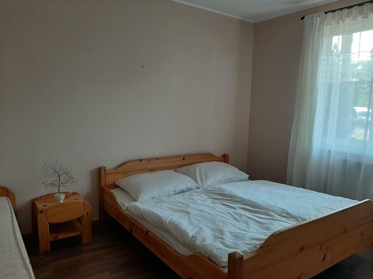 Aqua Line Apartmanház Hajdúszoboszló Exterior foto